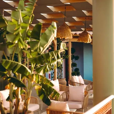 Ananda Apartamento Skafidia